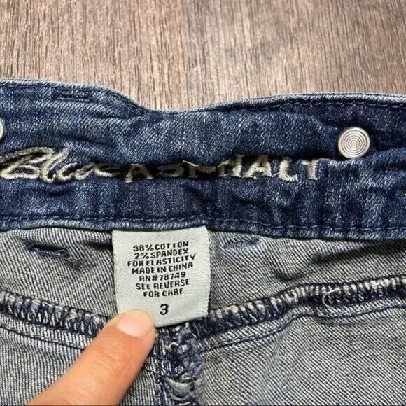 Blue Asphalt Blue Distressed Shorts Size 3 - Picture 5 of 6